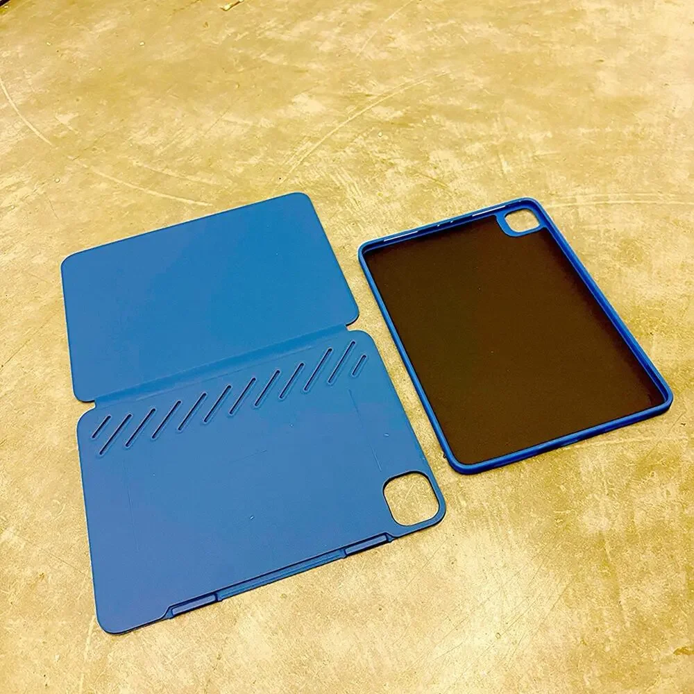 ESR Shift Series iPad Pro 11 Magnetic Stand Case Blue